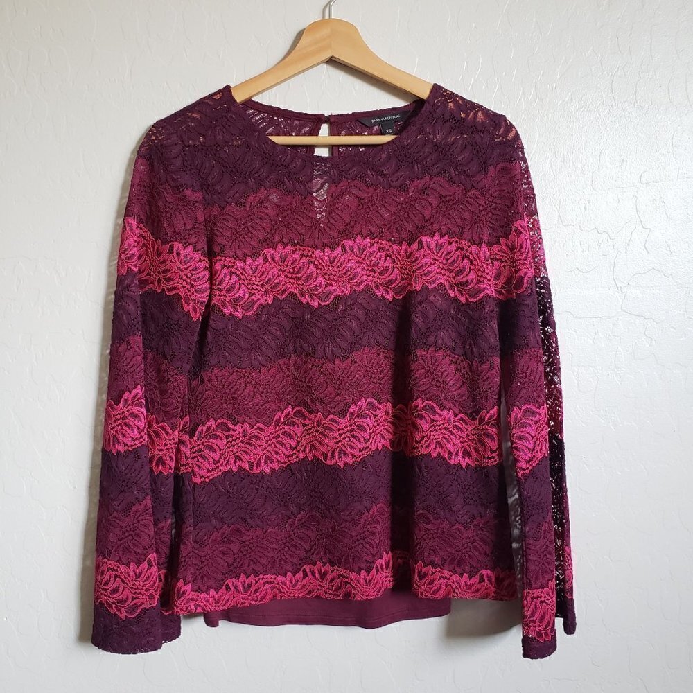Banana Republic Bell Sleeve Lace Blouse Keyhole Back Burgundy Pink Sz Womens XS
